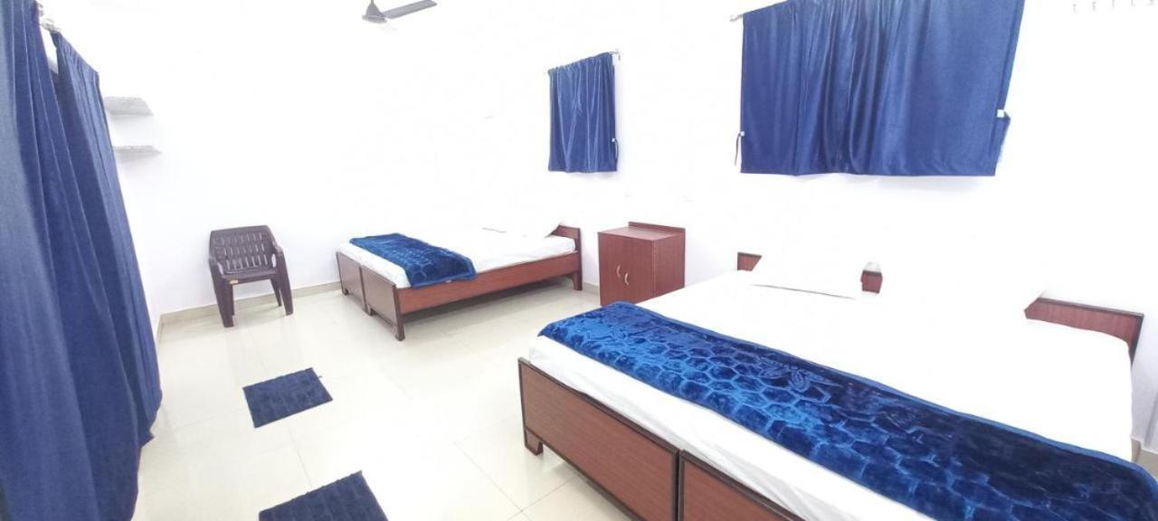 Grg Guest House Near Rani Ghat - Varanasi — Photos 2
